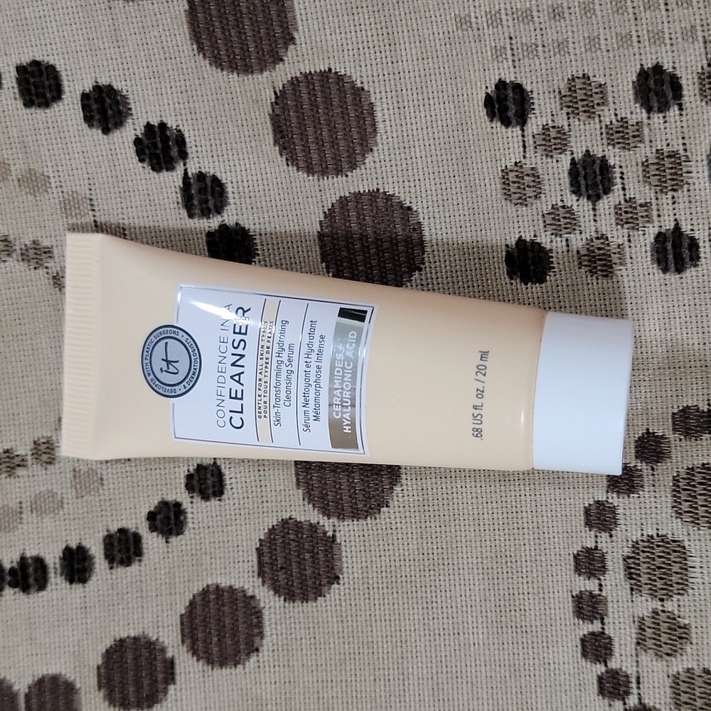 IT Cosmetics Confidence in a Cleanser 20ml